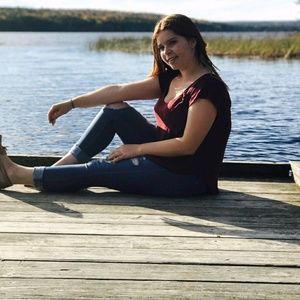 Meet your Posher, Kendra